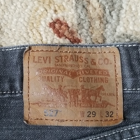 Jeans - Picture 2 of 3